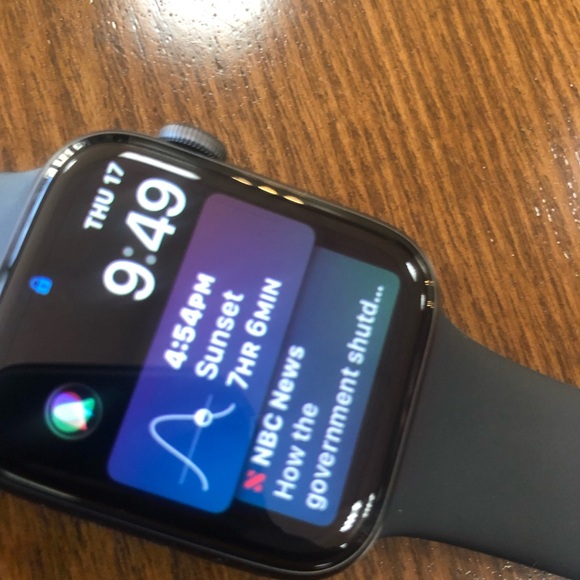 Apple Watch series 4 - Picture 8 of 8